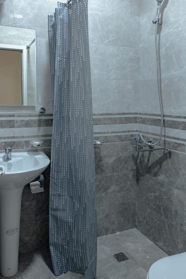 Family Appartments On Buzand Street Yerevan Ngoại thất bức ảnh